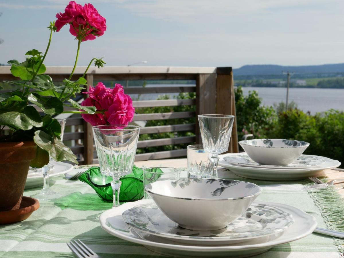 Villa Utanfoer Oernskoeldsvik, Hoega Kusten ภายนอก รูปภาพ